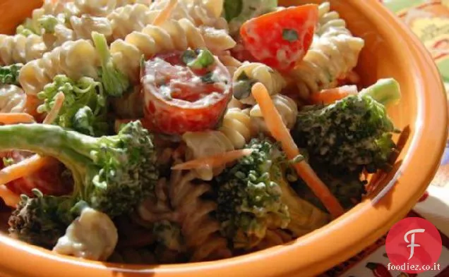 Insalata di pasta di broccoli cremosi