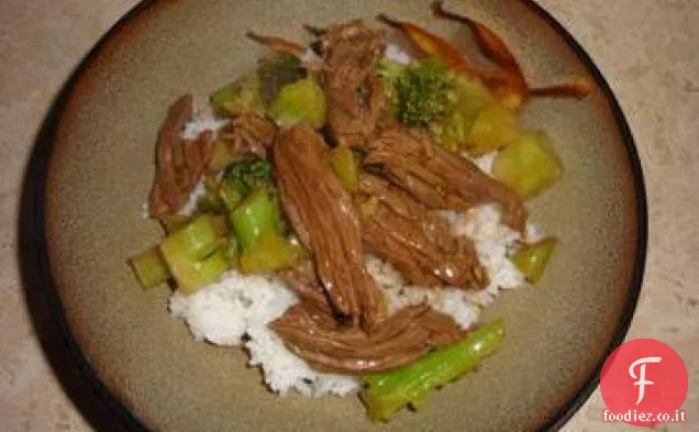 Manzo agrumato e broccoli saltati in padella