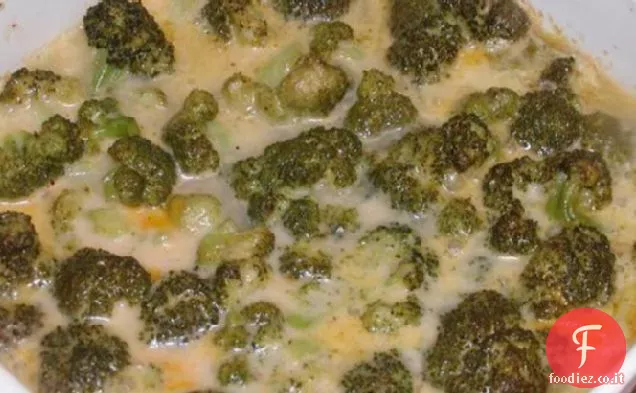 Broccoli con salsa seriamente formaggio