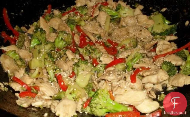 Pollo, broccoli e limone saltate in padella
