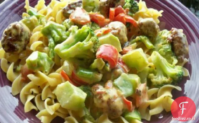 Salsiccia affumicata con broccoli e formaggio