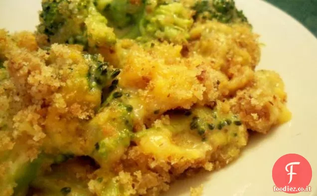 Insalata di broccoli con pancetta di tacchino e castagne d'acqua