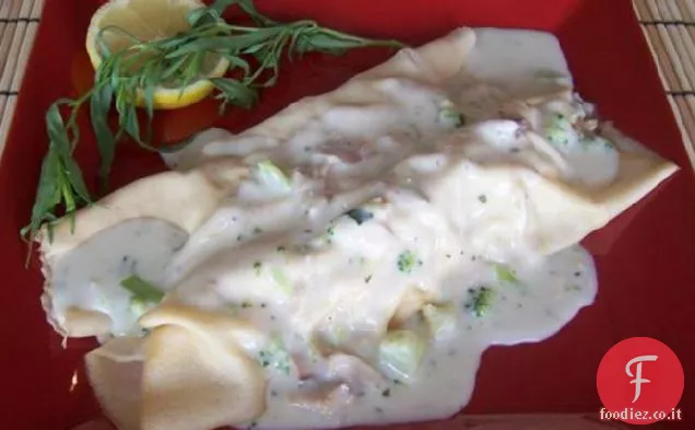 Crepes di pollo con salsa cremosa di dragoncello