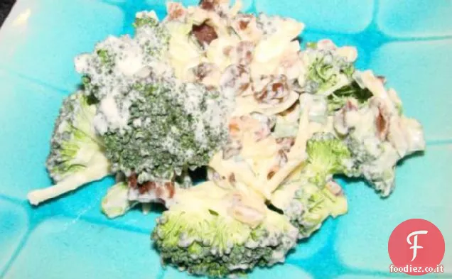 Insalata di broccoli di zia Bobbie