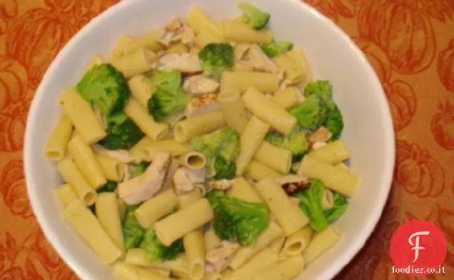 Broccoli Pesto di pollo Pasta
