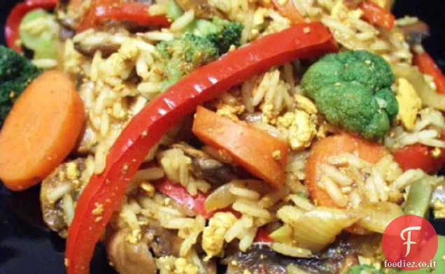Tofu strapazzato con verdure e riso Basmati