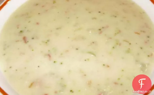 Facile caricato zuppa di patate al forno