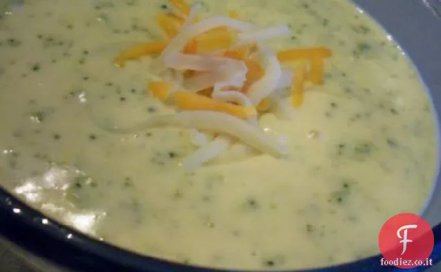 Zuppa di broccoli Cheddar