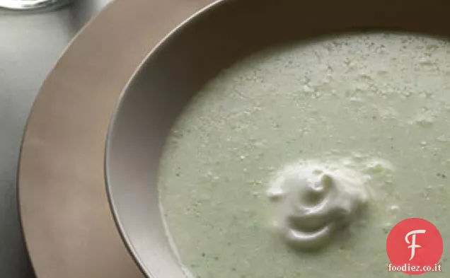 Zuppa di broccoli con yogurt