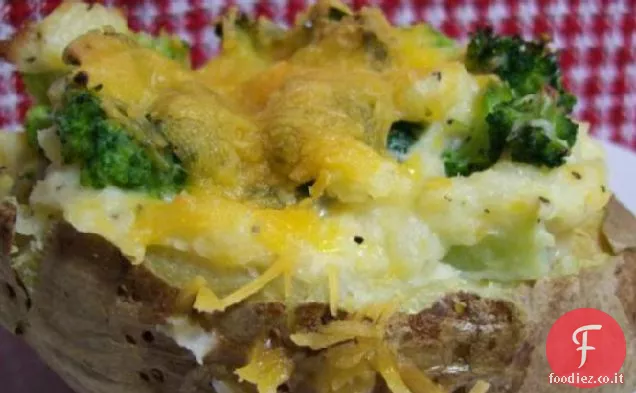 Broccoli Cheddar patate al forno due volte