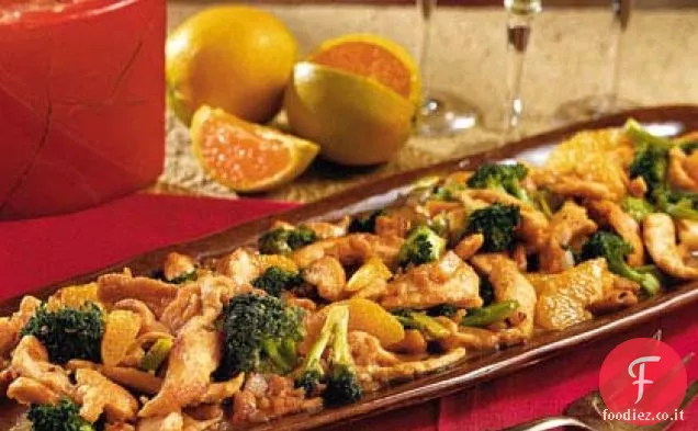 Pollo piccante allo zenzero e all'arancia con broccoli
