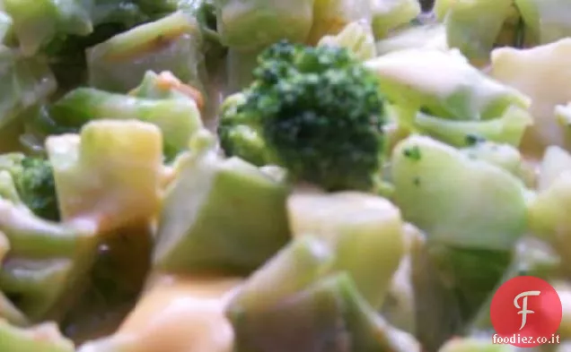 Broccoli cremosi e formaggio