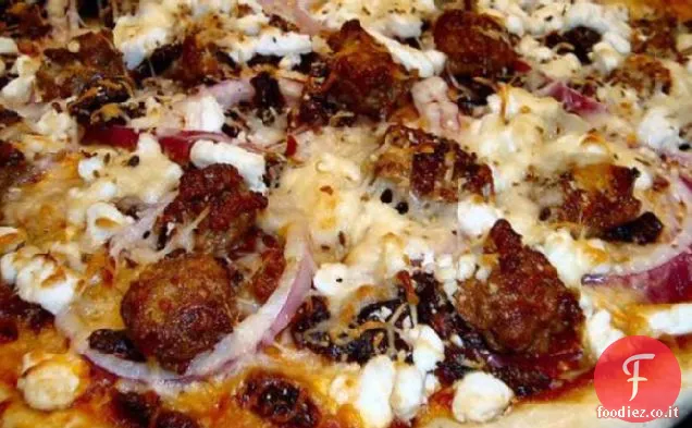 Chorizo di Auberge, formaggio di capra e pizza alla cipolla-Crosta sottile