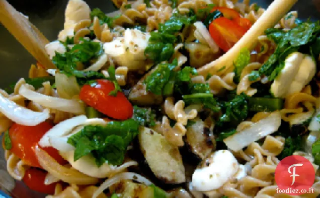 Insalata di pasta con Mozzarella, Pomodori secchi e olive