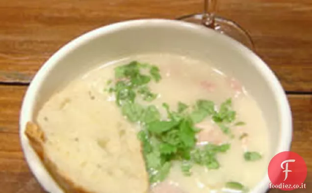 Zuppa di cavolfiore e prosciutto del sud-ovest