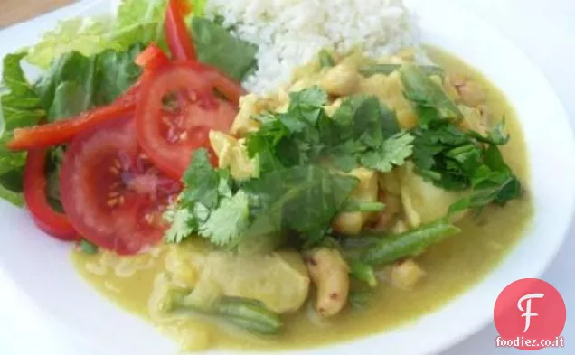 Curry di pollo e anacardi