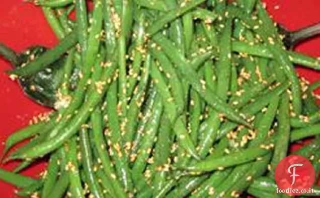 Insalata di sesamo di fagioli verdi