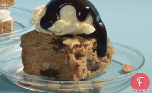 Gocce di cioccolato e arachidi Blondies