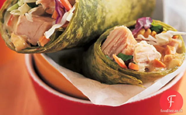 Tacchino avvolge con Curry-Chutney Maionese e arachidi