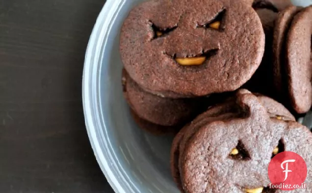 Biscotti al burro di arachidi al cioccolato Jack-O-Lantern