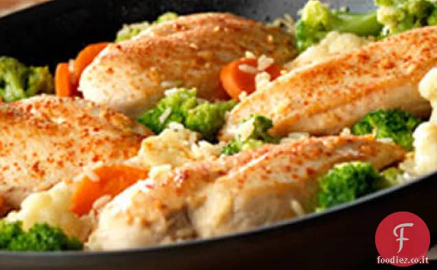 Pollo all'aglio, verdure e padella di riso
