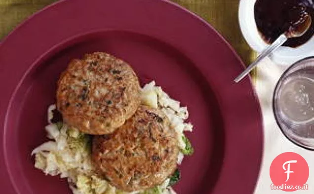 Polpette di pollo Moo Shu con cavolo Napa scottato