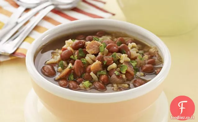 Fagioli rossi giamaicani e zuppa di riso