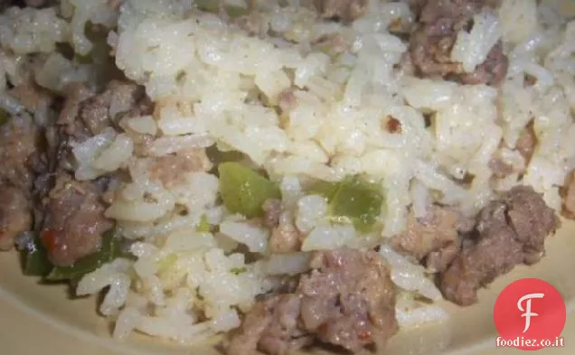 Salsiccia e riso cuocere