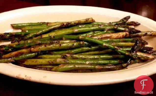 Asparagi alla griglia con un tocco asiatico