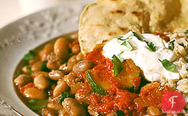 Riso integrale con fagioli e salsa rossa
