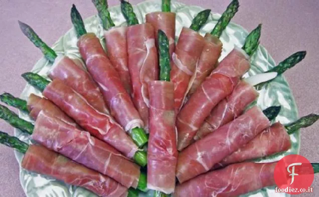 Asparagi avvolti con Prosciutto