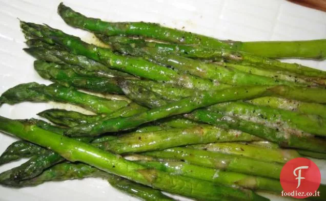 Asparagi con Burro di Noce Moscata