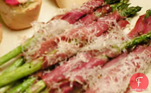 Asparagi avvolti in Prosciutto Croccante