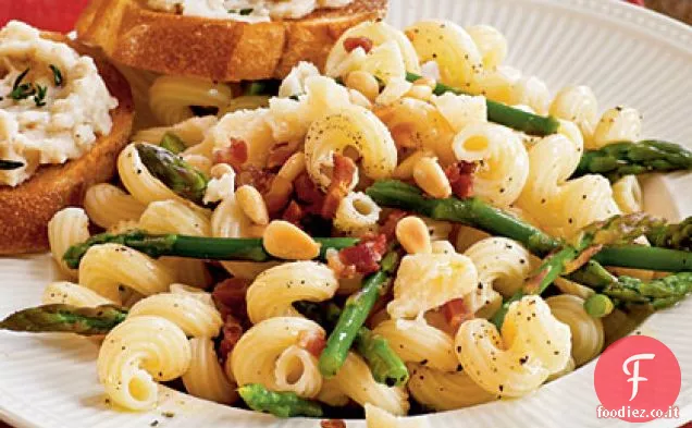 Pasta con Asparagi, Pancetta e Pinoli