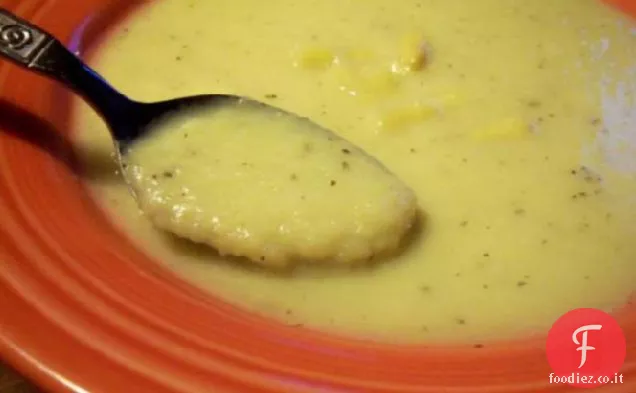 Crema di zuppa di asparagi bianchi