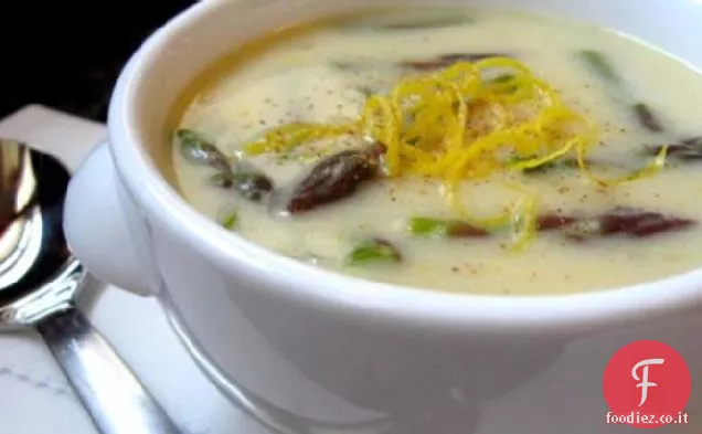 Zuppa di asparagi al limone