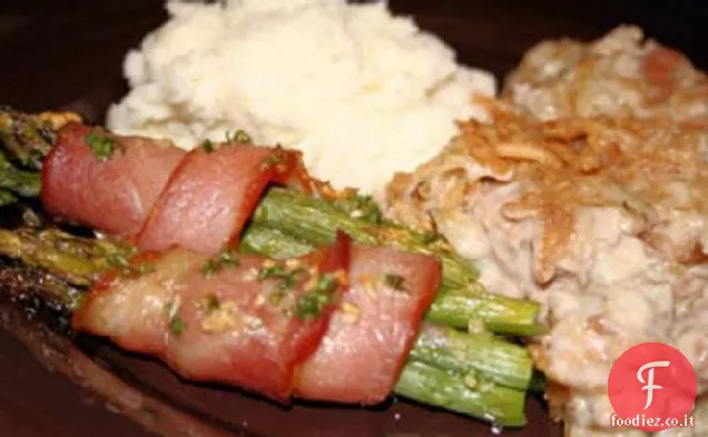 Pancetta avvolto aglio asparagi Fasci