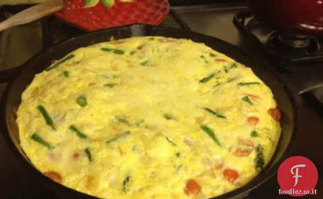 Frittata di asparagi a basso contenuto di grassi (con battitori d'uovo)