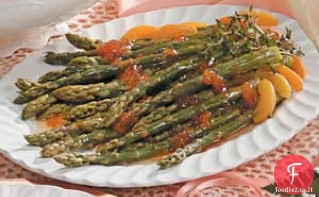 Asparagi e insalata di pollo (Schwetzinger Spargelsalat)