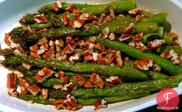 Asparagi con Burro di Noce moscata piccante