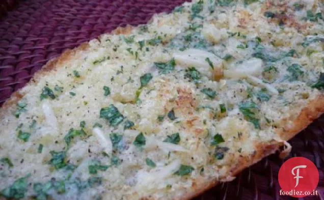 Pane all'aglio arrostito al forno