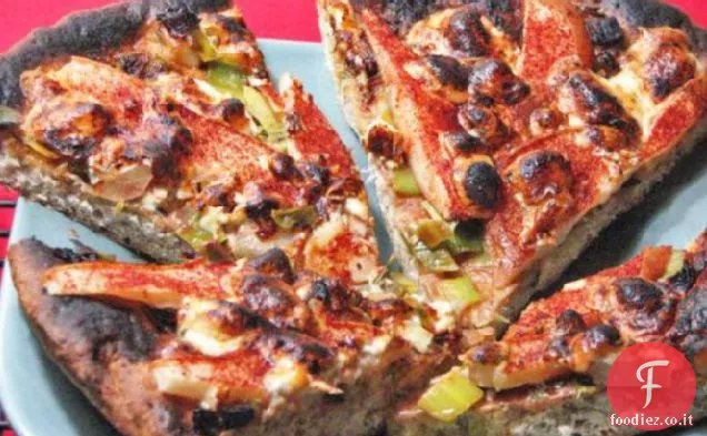 Pizza Con Porri Caramellati, Pera e Formaggio Erborinato