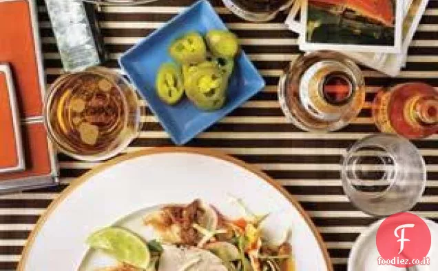 Tacos di manzo Chipotle a cottura lenta con cavolo e salsa di ravanello