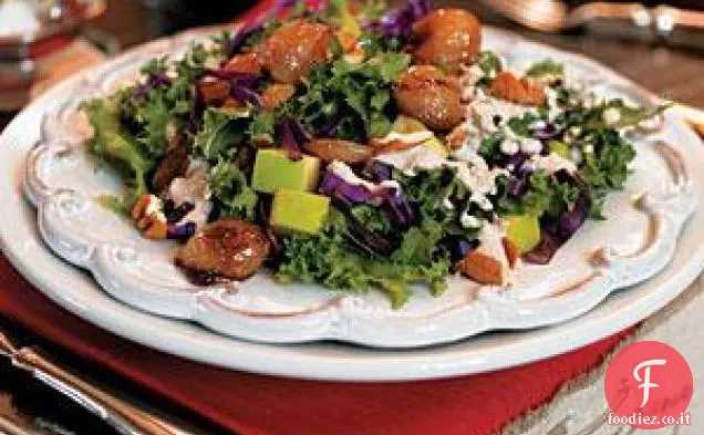 Insalata di cavolo e mela con cipolle arrostite