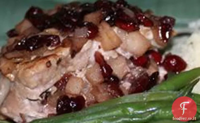 Braciole di maiale ripiene di mirtilli e mele