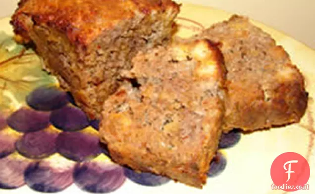 Polpettone con cipolle fritte e condimento Ranch