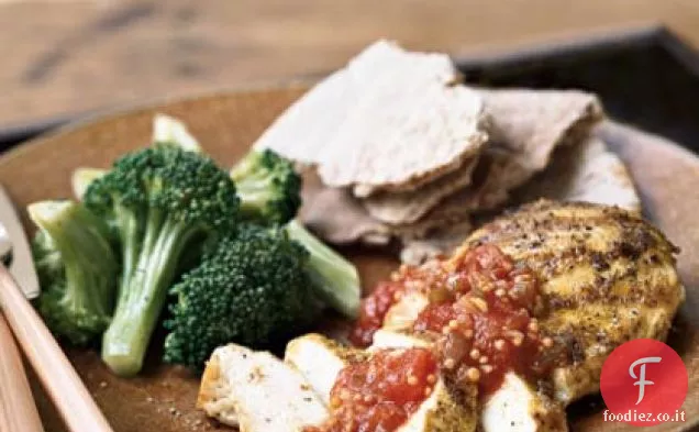 Pollo speziato indiano con chutney di pomodoro