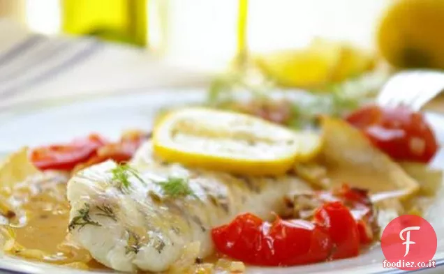 Pesce Persico Arrostito alla francese con finocchio, pomodori e vino