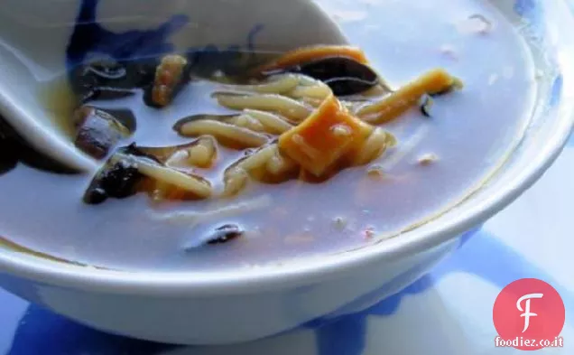 Zuppa cinese calda e acida