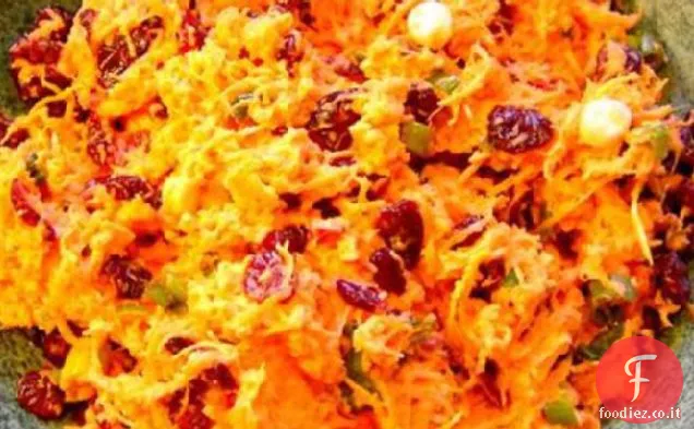 Insalata di carote e Craisin con zenzero